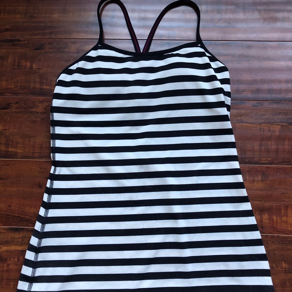 Lululemon size 6 tank top